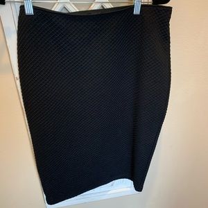 Black waffle weave stretchy pencil skirt